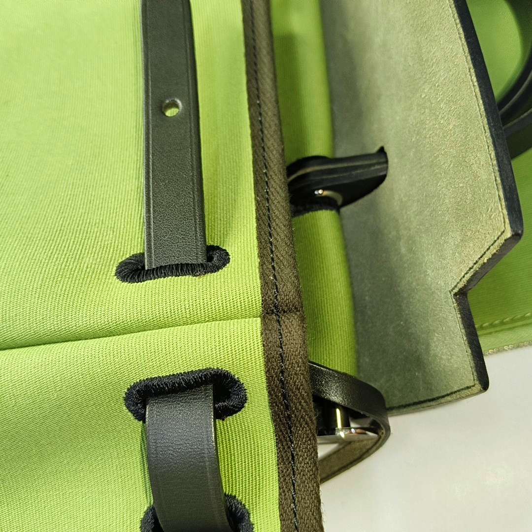 HERMÈS Herbag 31 Avocado Green Canvas Single Shoulder Bag Tote Crossbody with Silver Hardware Y Stamp Removable Shoulder Strap-(SKU)-958629290