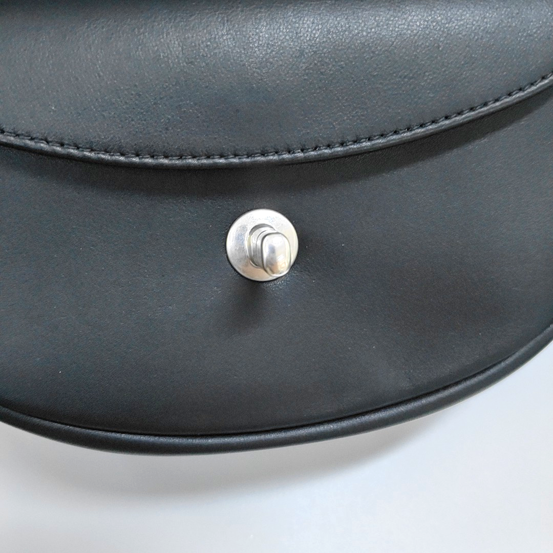 CHANEL COCO EYELETS Black Leather Quilted Single Shoulder Bag Crossbody Bag Silver Hardware 25 Clasp-(SKU)-952886640