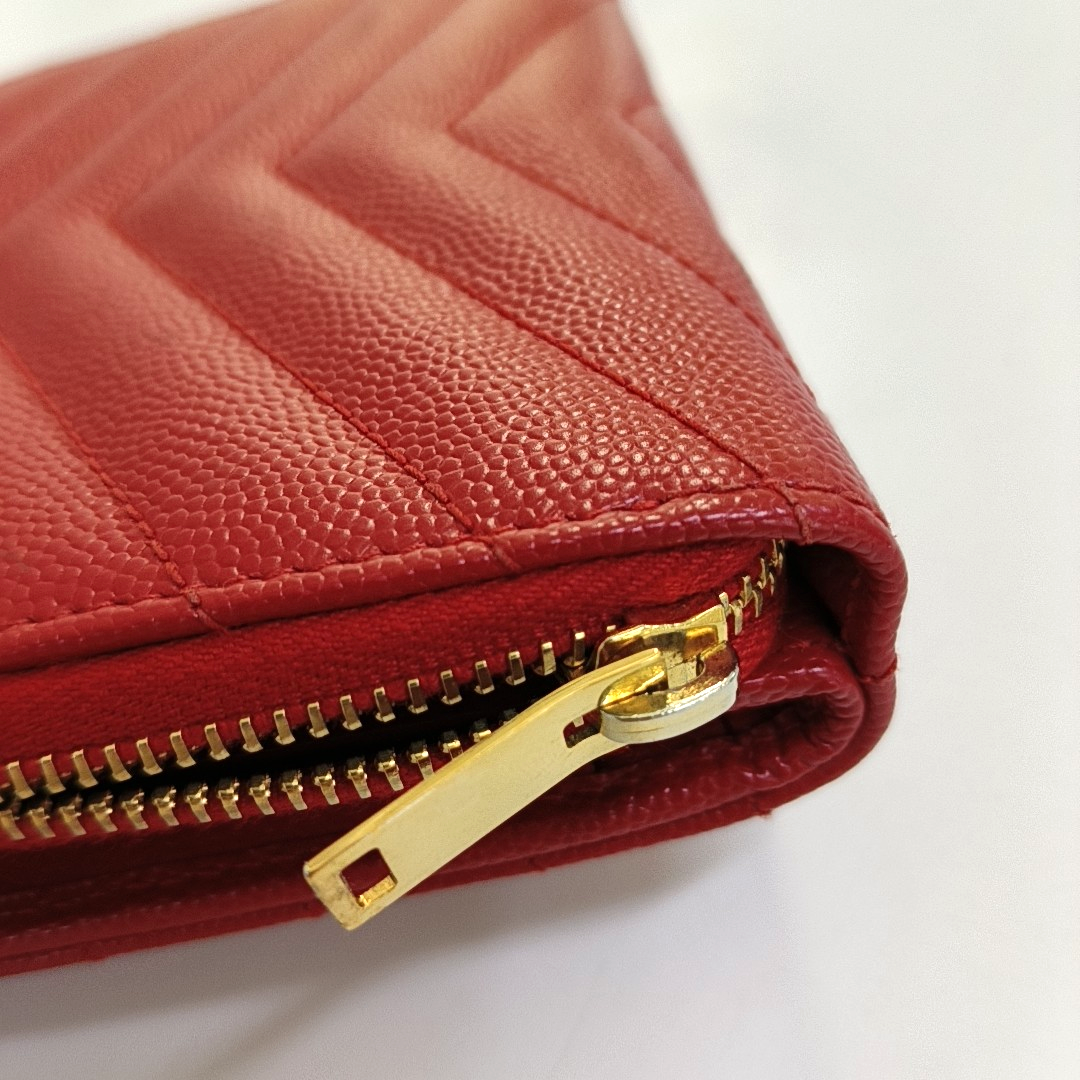 YSL MONOGRAM 红色牛皮绗缝V纹钱包 Golden hardware-(SKU)-956982328