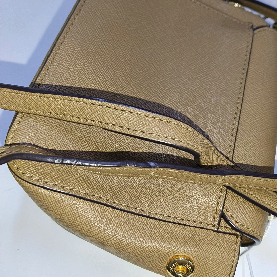 MICHAEL KORS Small size Khaki Leather Embossed Crossbody Bag, Handbag, Shoulder Bag Golden hardware Removable shoulder strap-(SKU)-940776973