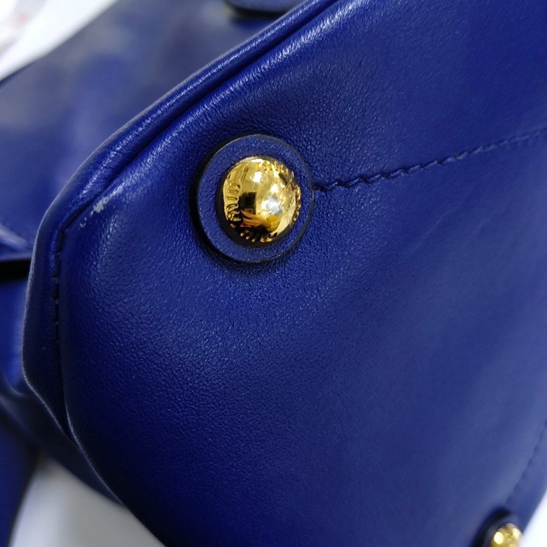 Miu Miu Blue cowhide crossbody, handbag, shoulder bag Golden hardware Removable shoulder strap-(SKU)-947569134