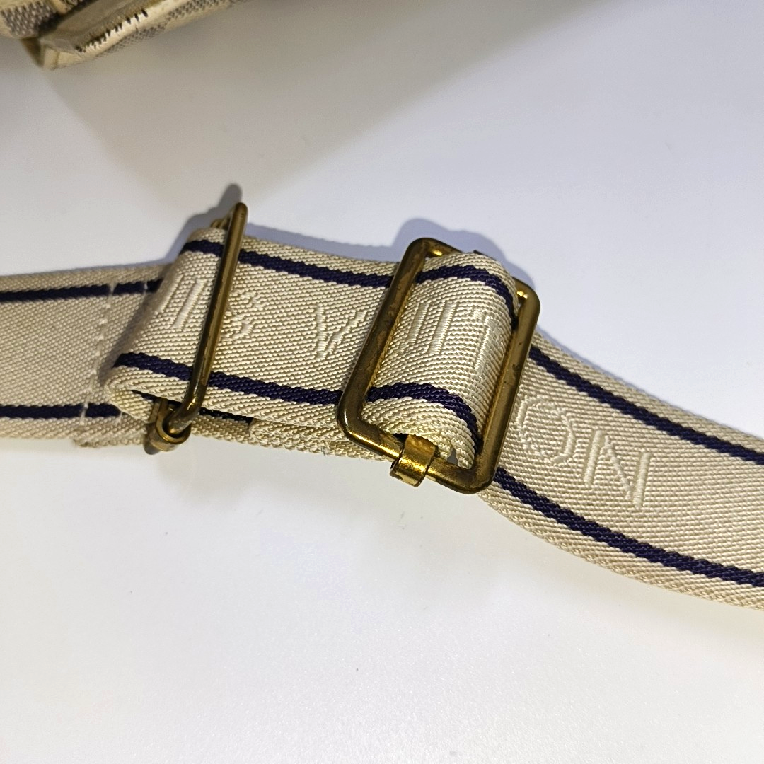 LOUIS VUITTON NAVIGLIO White Coated Canvas Chessboard Plaid Single Shoulder Bag Tote Crossbody Golden hardware-(SKU)-946272112