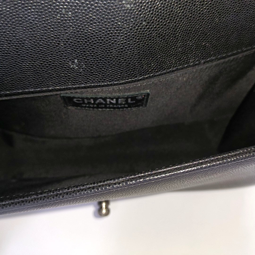 CHANEL BOY CHANEL Medium Black Lamb Calfskin Quilted Crossbody Bag Single Shoulder Bag Handbag Detachable Strap-(SKU)-968906623
