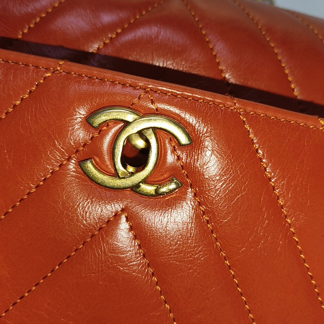 CHANEL COCO HANDLE Orange Calfskin Quilted V-Shape Bag with Golden Hardware, 24K, Detachable Strap-(SKU)-963432693