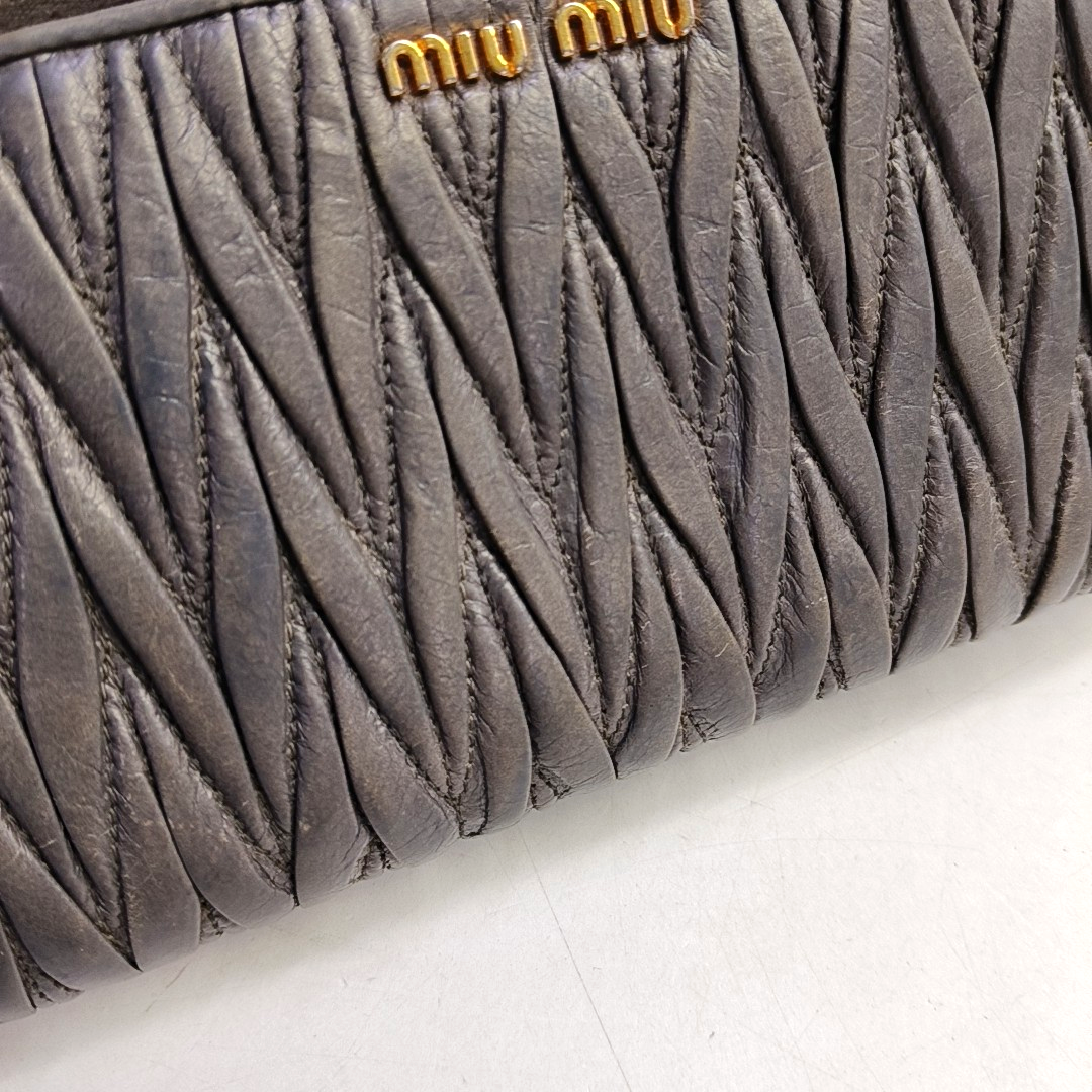 Miu Miu Matelassé Grey Lamb Skin Quilted Crossbody Bag-(SKU)-950467025