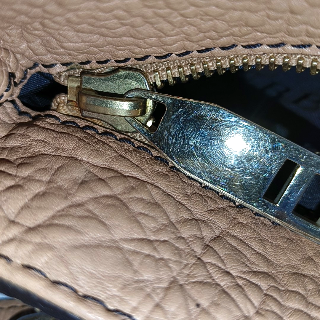 BURBERRY Khaki cowhide single shoulder bag Golden hardware Removable shoulder strap-(SKU)-953631623