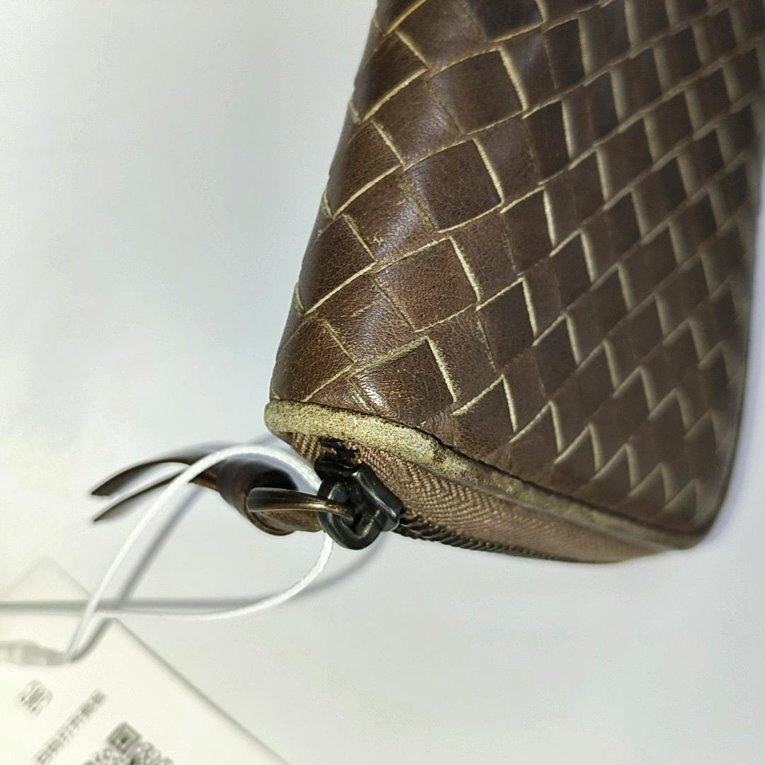 BOTTEGA VENETA Dark Brown Cowhide Woven Wallet Black hardware-(SKU)-939008283