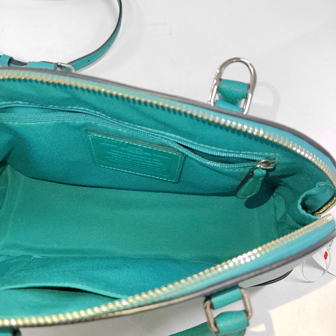 COACH SIERRA Medium size Blue Leather Crossbody Bag, Shoulder Bag, Handbag Silver Hardware Removable shoulder strap-(SKU)-942426603