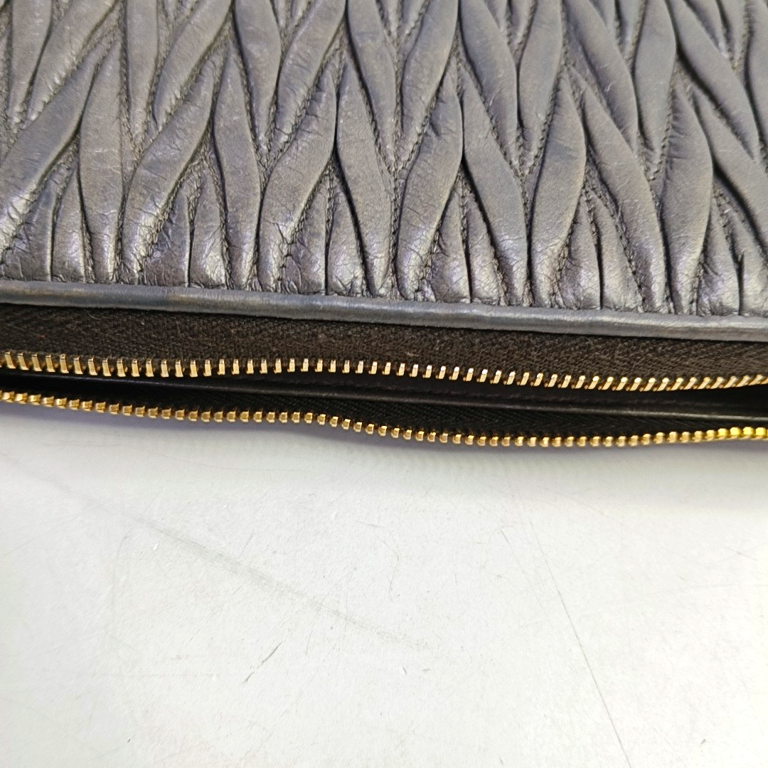 Miu Miu Matelassé Grey Lamb Skin Quilted Crossbody Bag-(SKU)-950467025