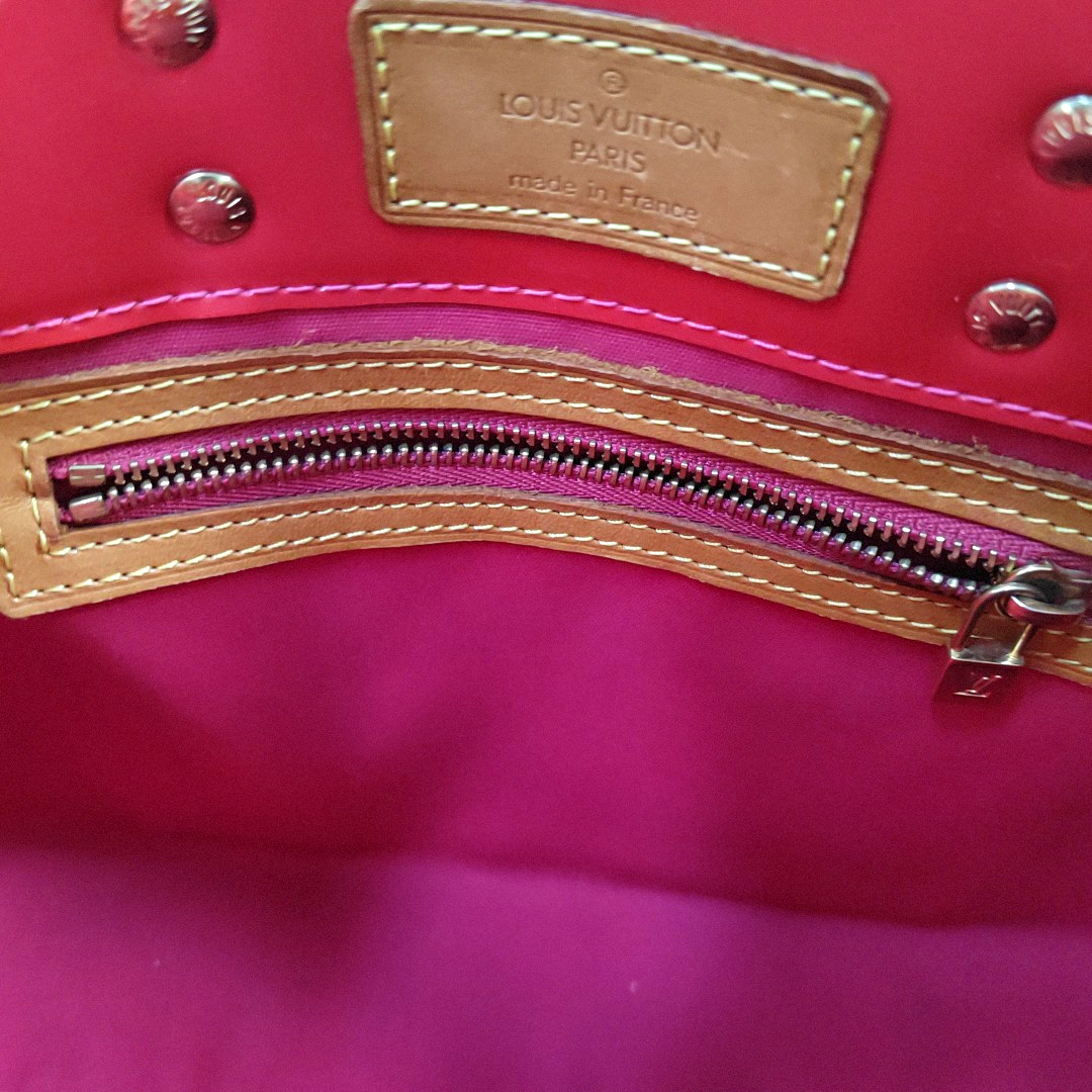 LOUIS VUITTON READE Small size Red Patent Leather Embossed Handbag Golden hardware-(SKU)-943110469