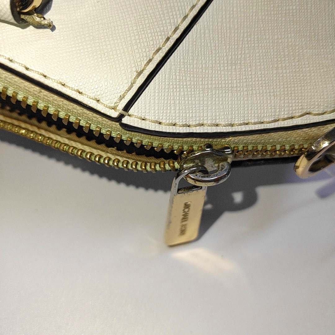 MICHAEL KORS Tote bag White Leather Patchwork Inset Crossbody Single Shoulder Bag Handbag Golden hardware Removable shoulder strap-(SKU)-932783856