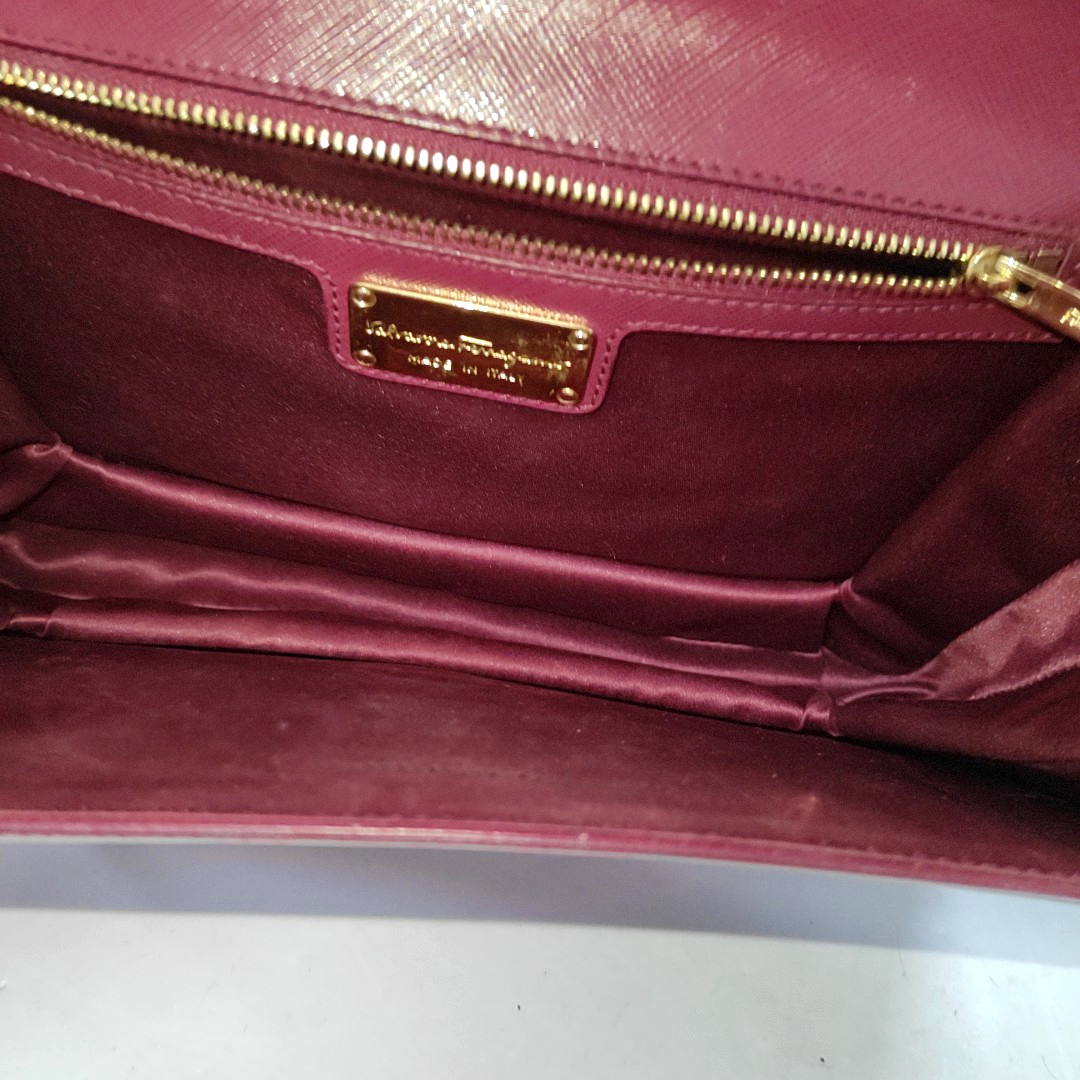 FERRAGAMO Ginny Fuchsia Leather Embossed Single Shoulder Bag Crossbody Golden hardware-(SKU)-14462522