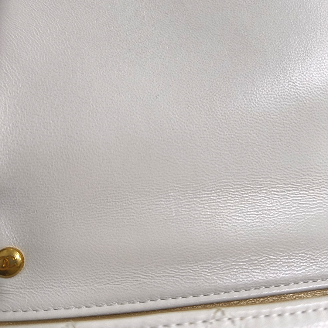 CHANEL CLASSIC FLAP White Lamb Calfskin Quilted Handbag Single Shoulder Bag Gold Hardware 30 Clasp-(SKU)-959631045