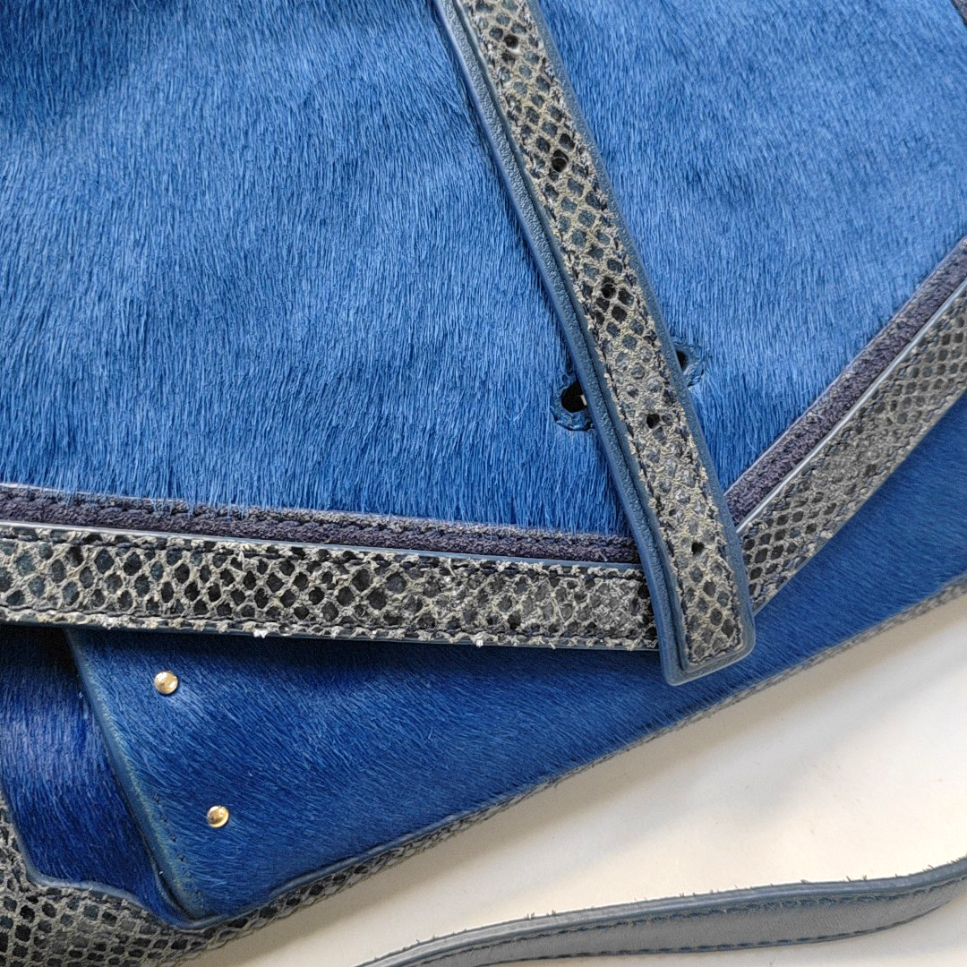 TORY BURCH 797 Blue cowhide snake-pattern crossbody bag/shoulder bag/handbag Golden hardware shoulder straps-(SKU)-942640908