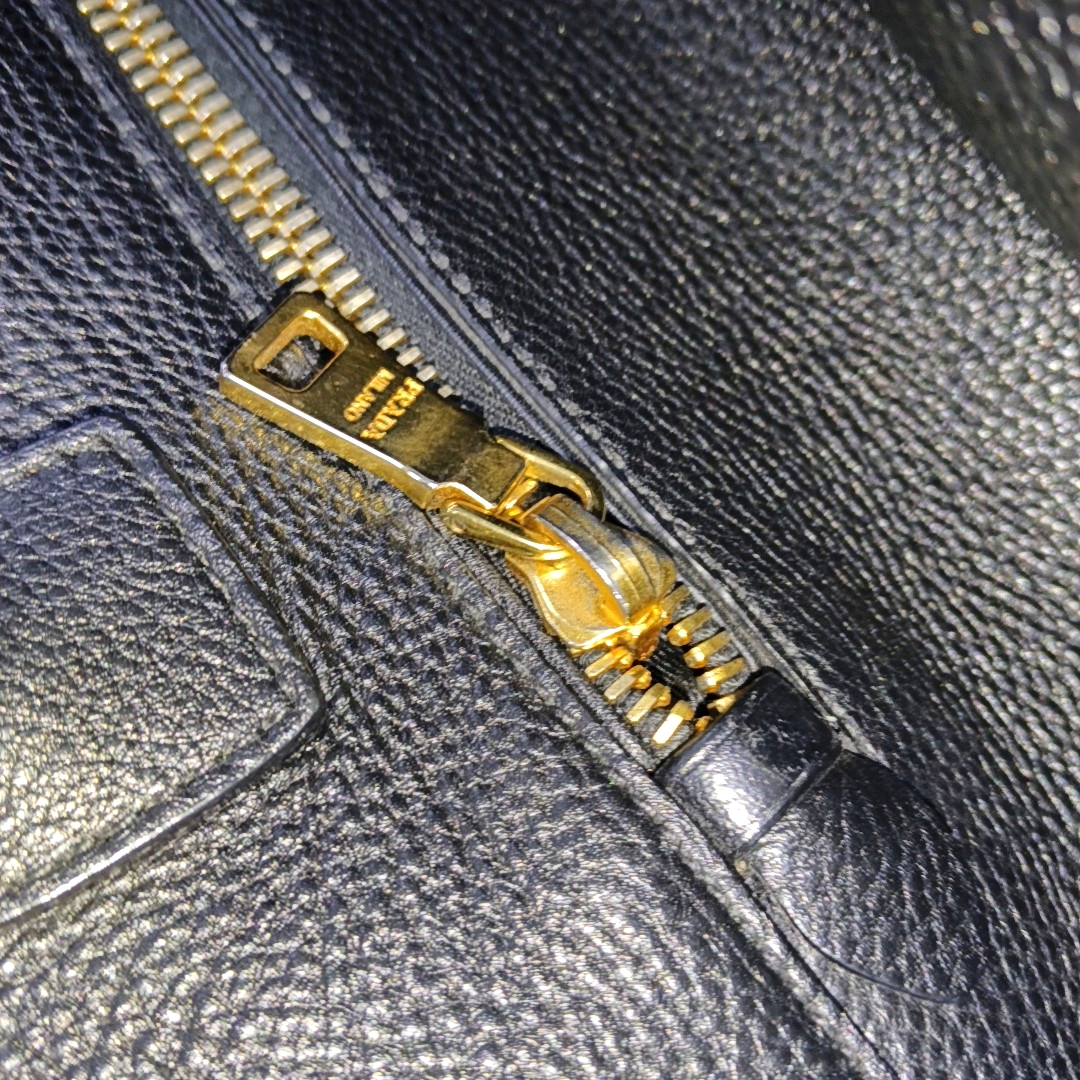 PRADA Tote bag Black Leather Handbag Crossbody Shoulder Bag Golden hardware-(SKU)-932708963