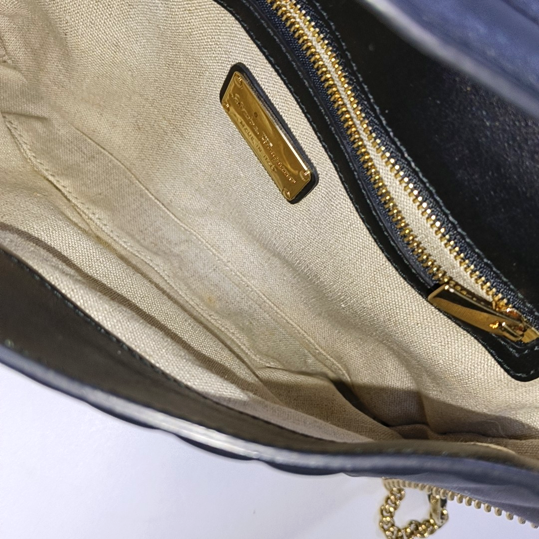 FERRAGAMO Black Leather Quilted Single Shoulder Bag Golden hardware-(SKU)-941505709