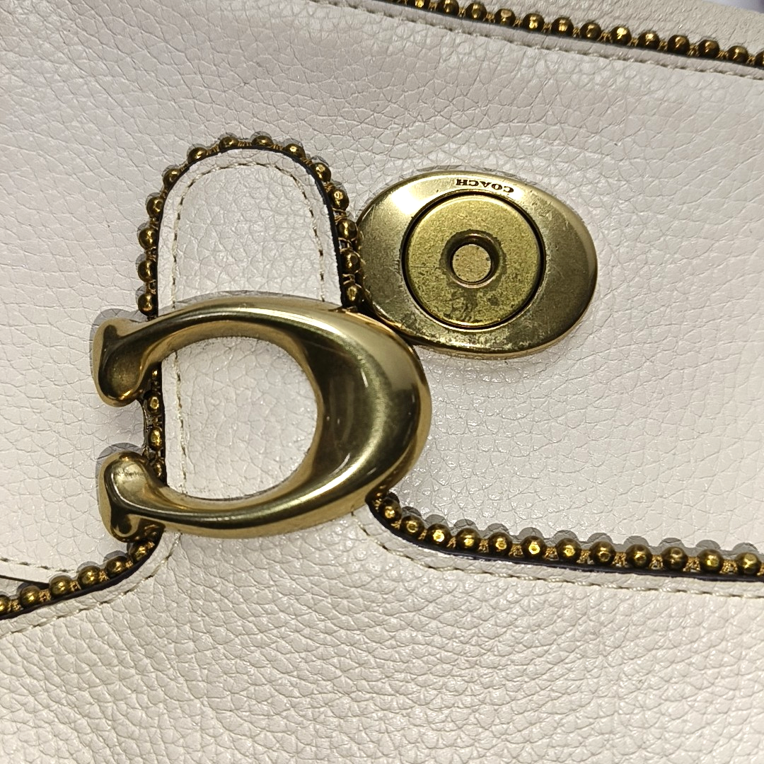 COACH TABBY White Leather Single Shoulder Bag Golden hardware Removable shoulder strap-(SKU)-939762938