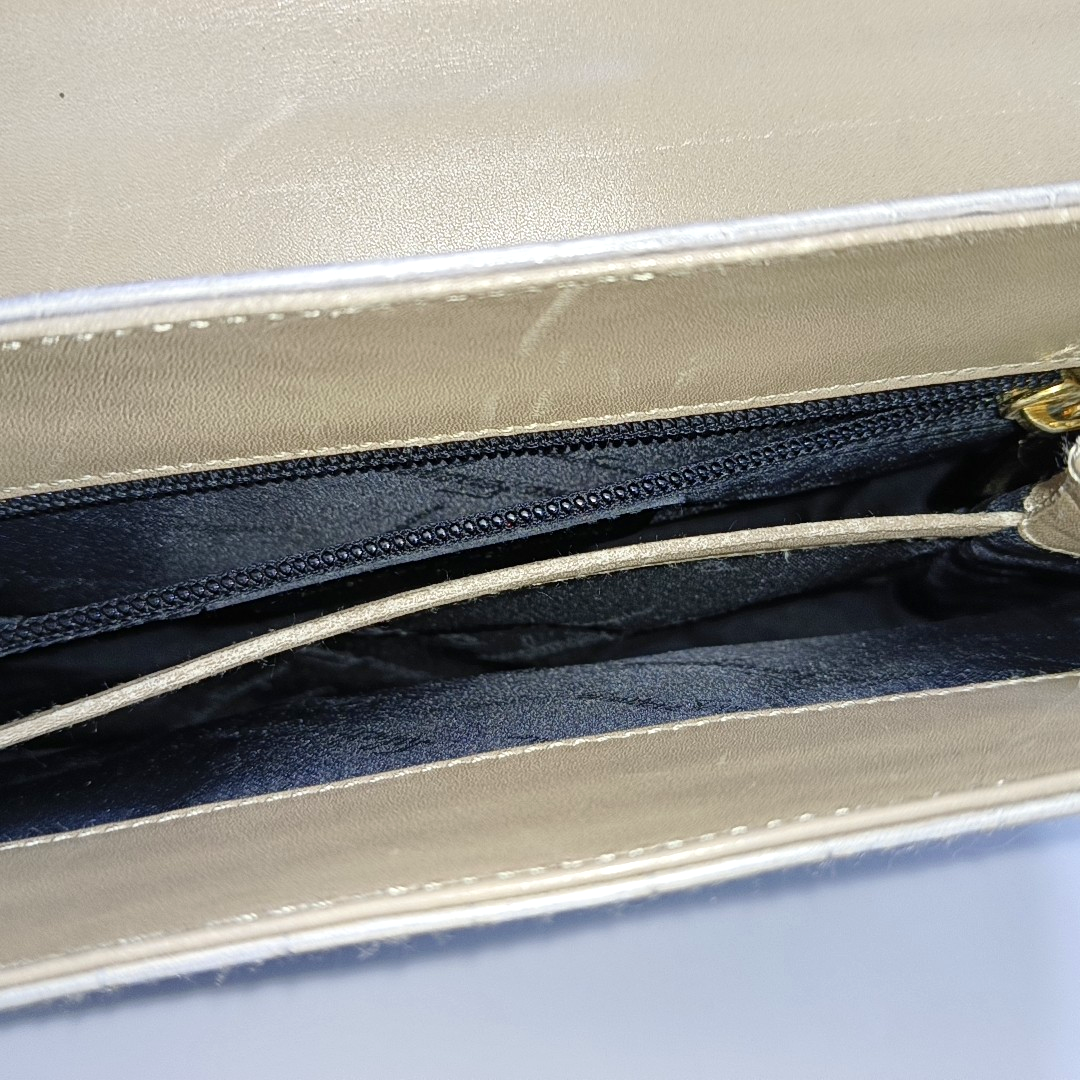 FERRAGAMO Kelly Khaki Leather Tote Golden hardware-(SKU)-14500096
