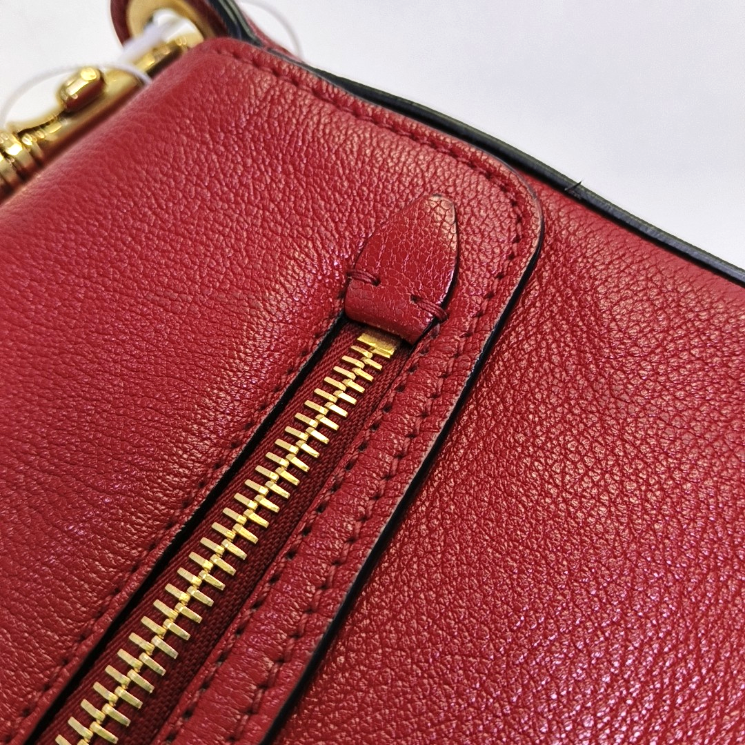 Miu Miu Red Cowhide Floral Single Shoulder Bag Tote Bag Crossbody Golden hardware Removable shoulder strap-(SKU)-945183259