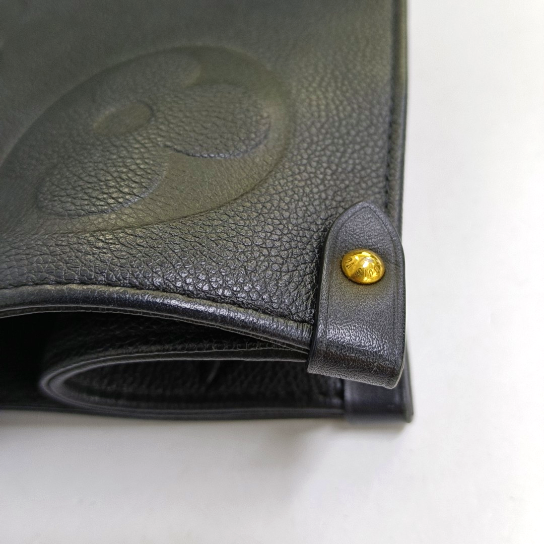LOUIS VUITTON ONTHEGO Large Black Leather Monogram Embossed Jungle Bag Single Shoulder Bag Tote Bag Golden Hardware-(SKU)-952108425