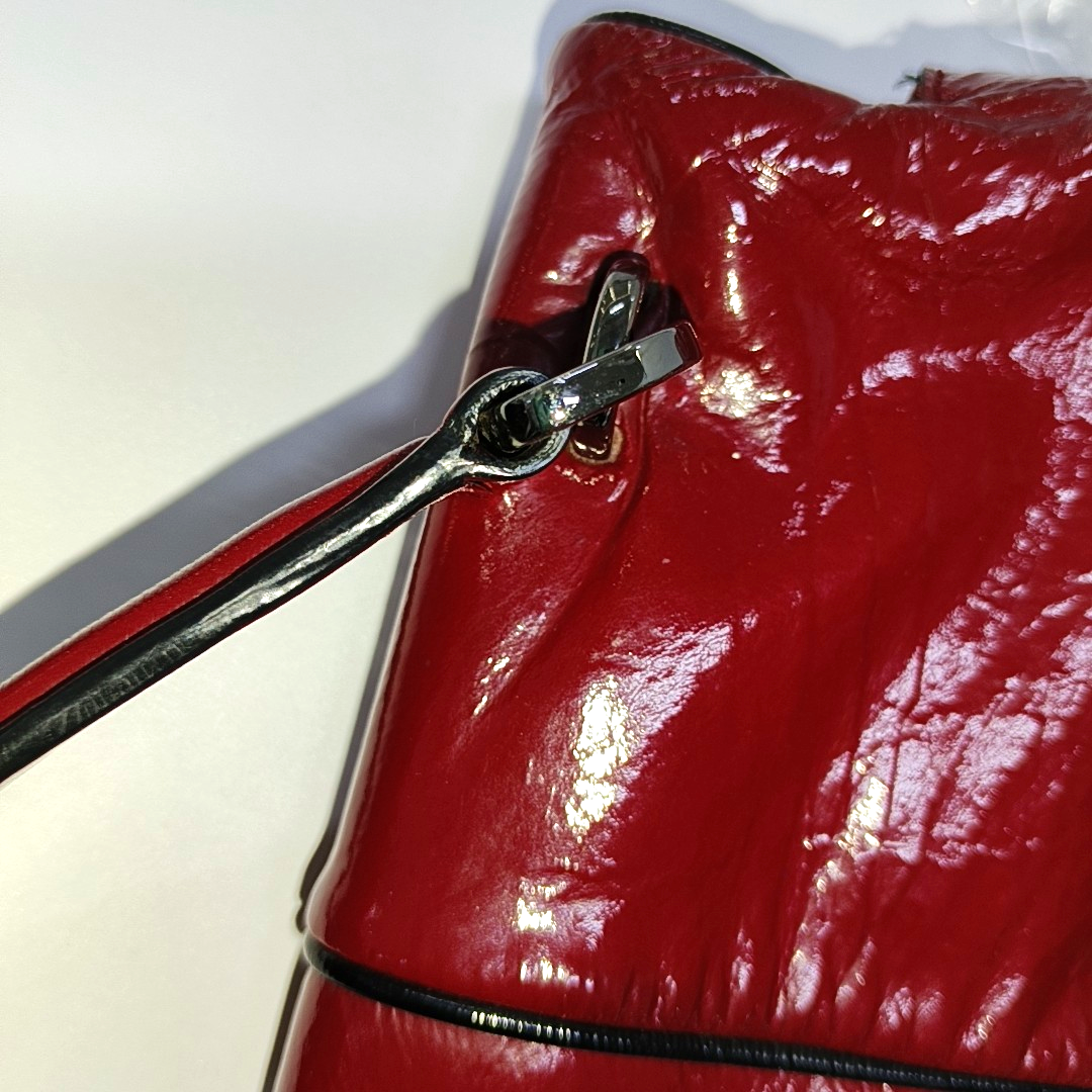 TOD'S Burgundy Patent Leather Quilted Single Shoulder Bag Ruthenium color hardware Removable shoulder strap-(SKU)-931990253