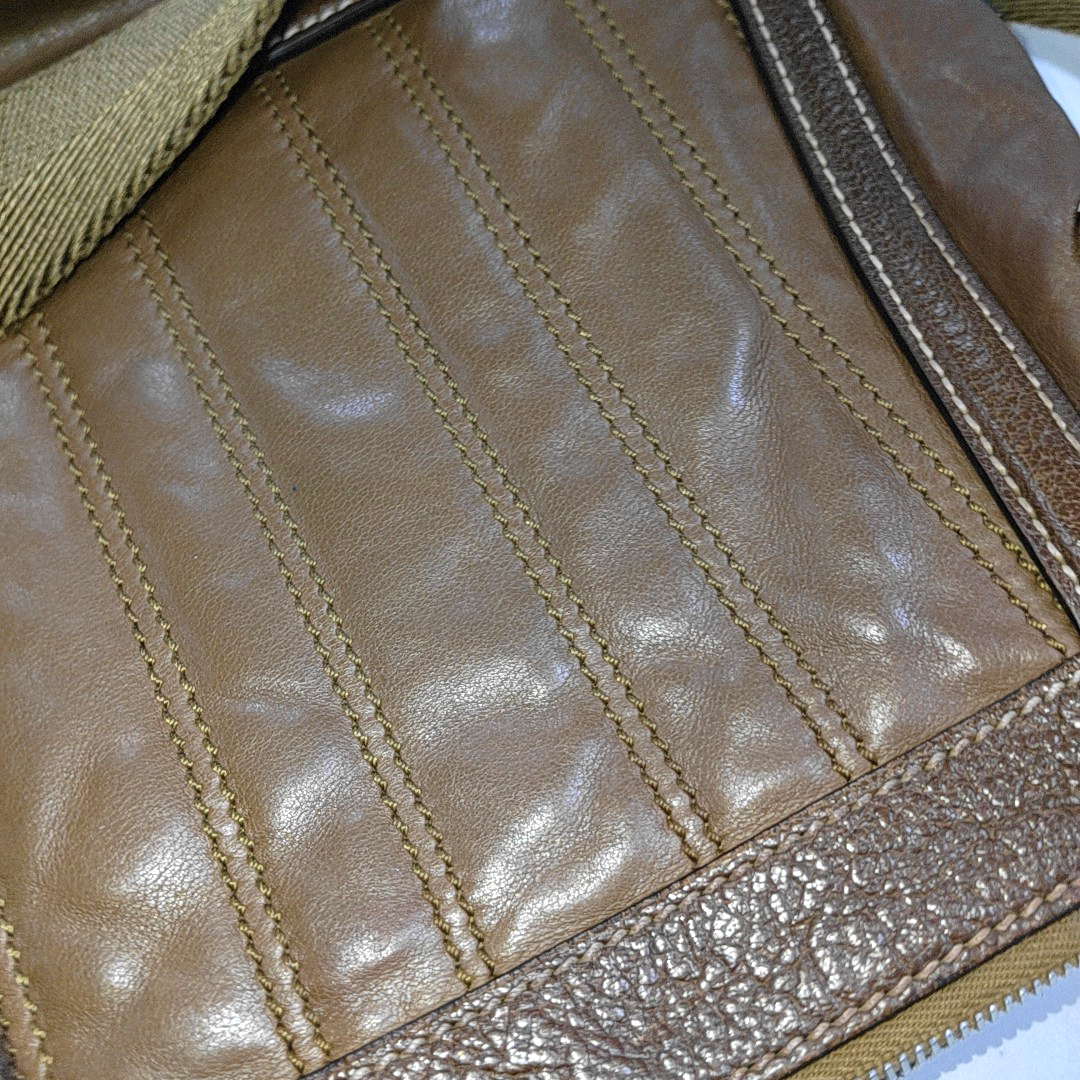 CELINE BOOGIE Brown Leather Quilted Single Shoulder Bag Crossbody Golden hardware-(SKU)-14448412