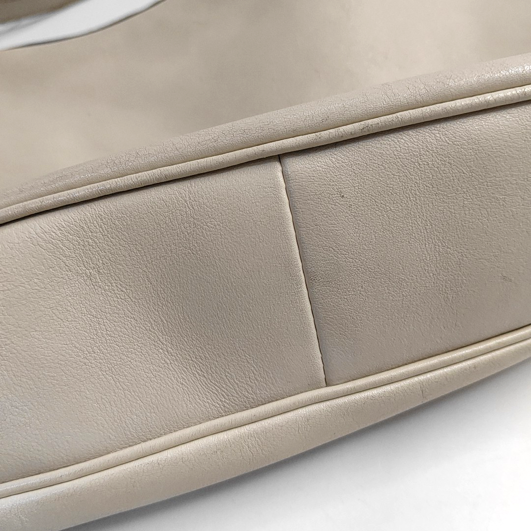 GUCCI White Cowhide Single Shoulder Bag Tote Golden hardware-(SKU)-944843713