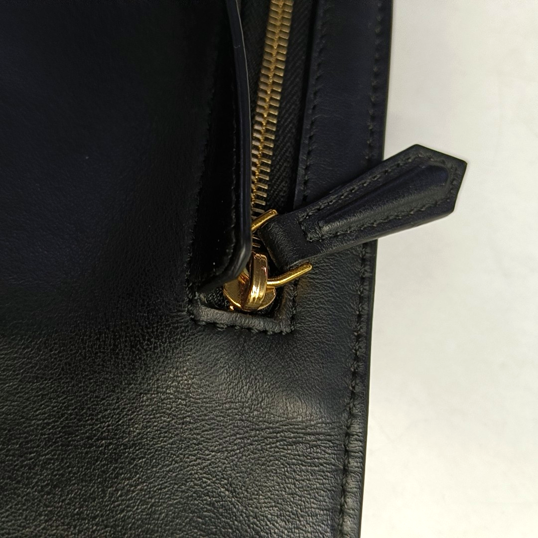 FENDI Black cowhide monster handbag Golden hardware-(SKU)-960374012