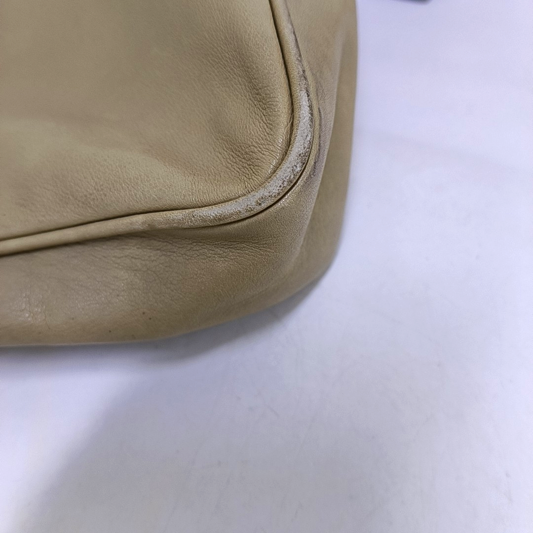 GUCCI Khaki Cowhide Handbag Golden hardware-(SKU)-958886469
