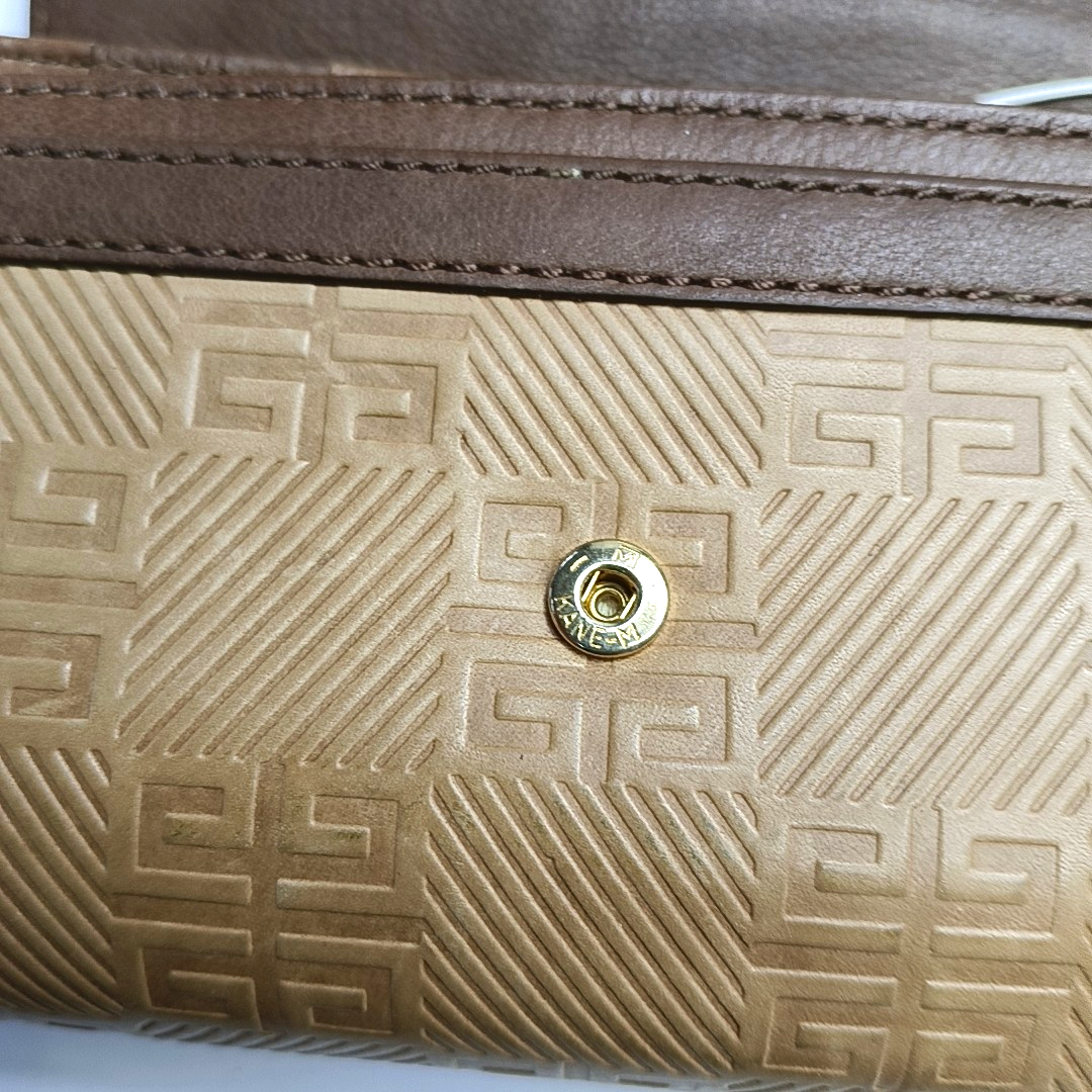 GIVENCHY Brown Leather Embossed Wallet Golden hardware-(SKU)-949930539