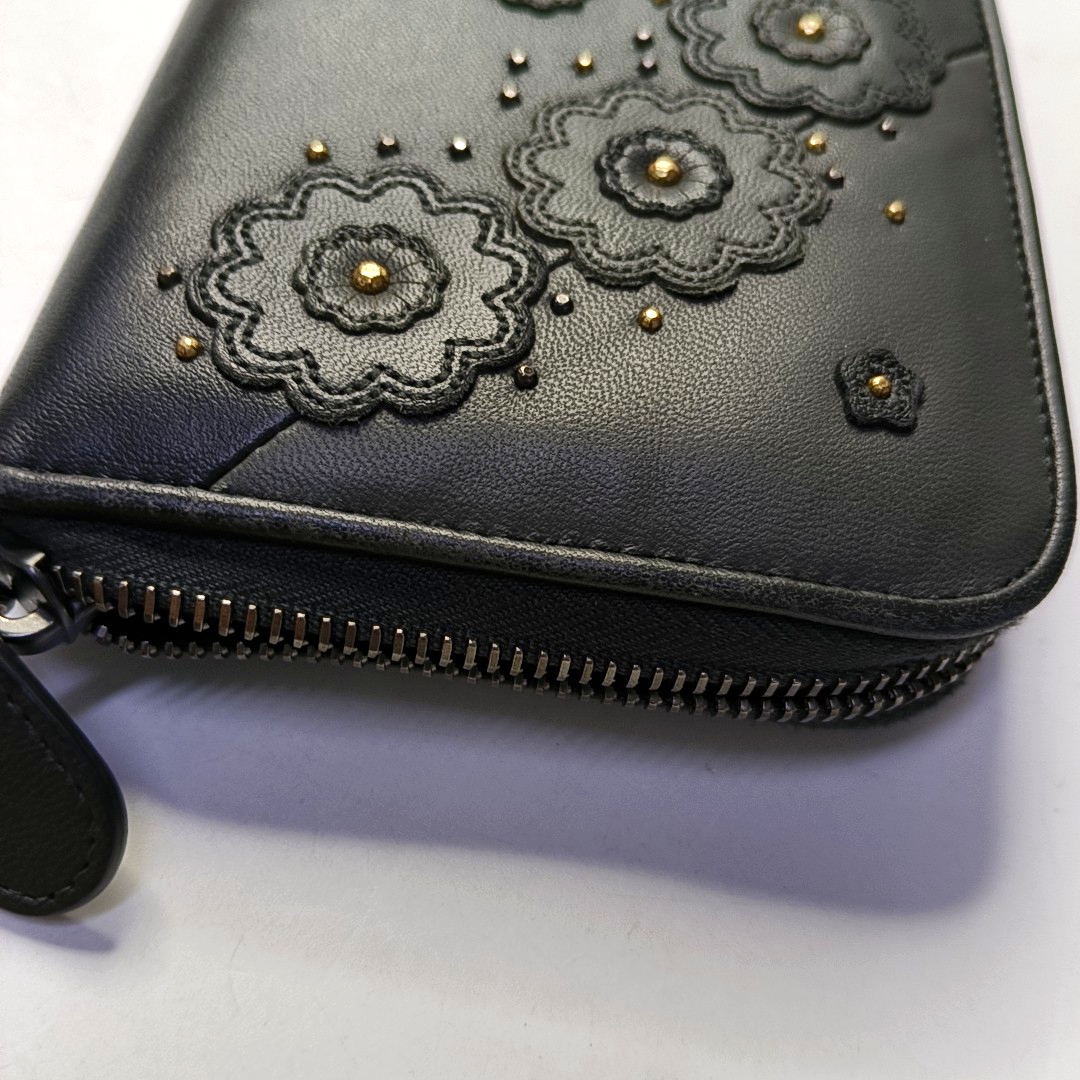 BOTTEGA VENETA Black Lamb Leather Patchwork Studs Wallet Golden hardware-(SKU)-947997451