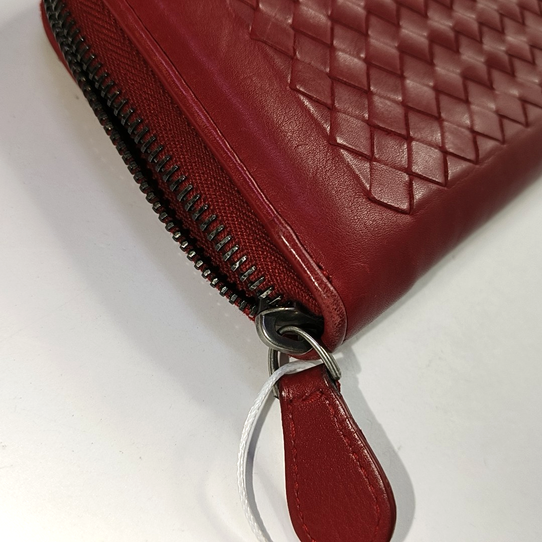 BOTTEGA VENETA Red Cowhide Woven Wallet Black hardware-(SKU)-945768483