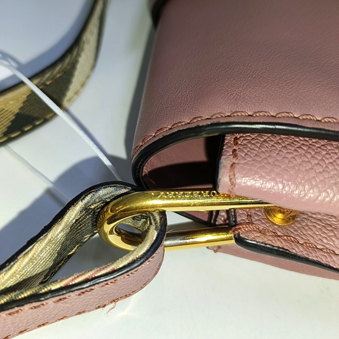 BURBERRY Buckle Beige Leather Crossbody Bag Single Shoulder Bag Golden hardware Removable shoulder strap-(SKU)-940108436