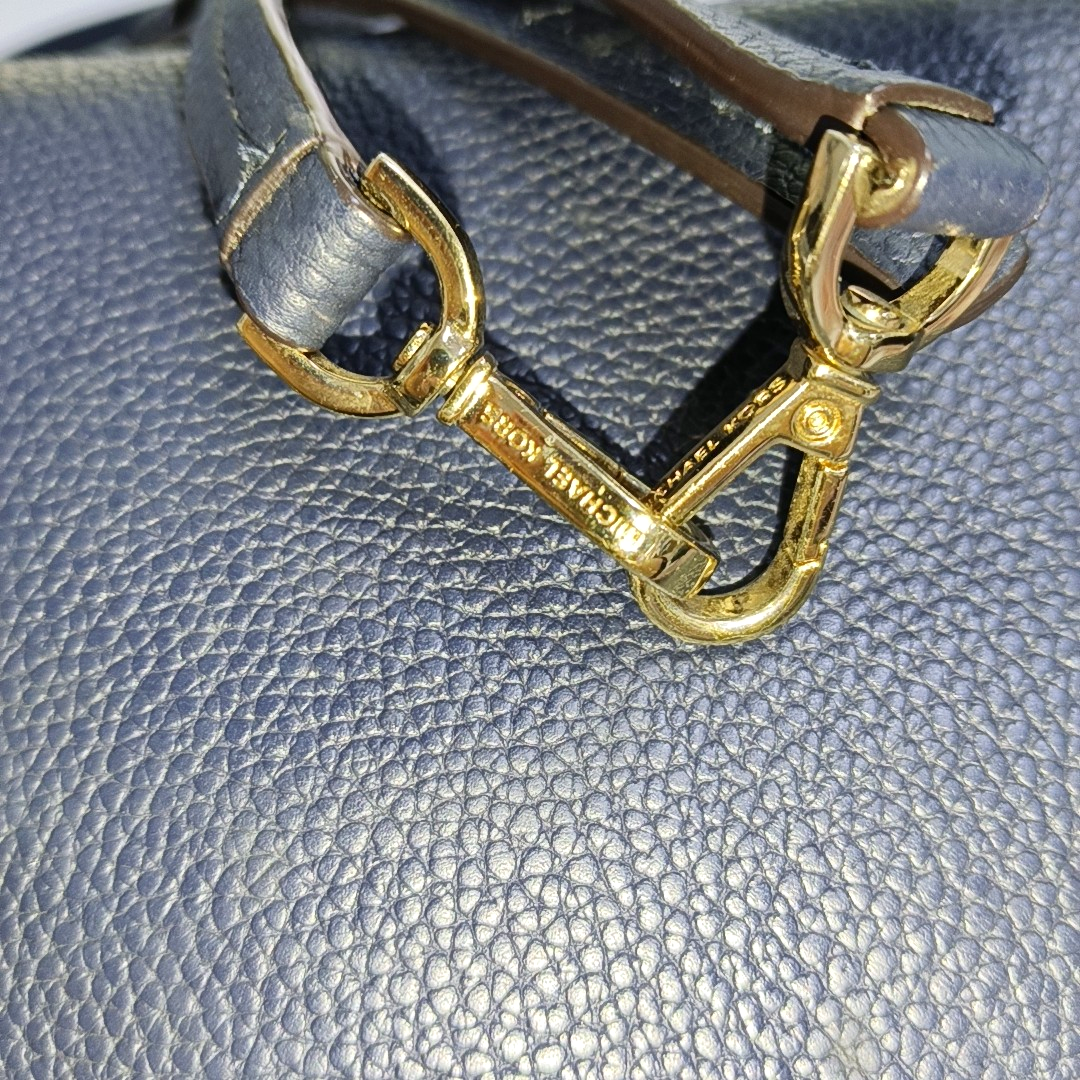 MICHAEL KORS Mercer Medium size Dark Blue Cowhide Embossed Single Shoulder Bag Handbag Crossbody Bag Golden hardware Removable shoulder strap-(SKU)-940019872