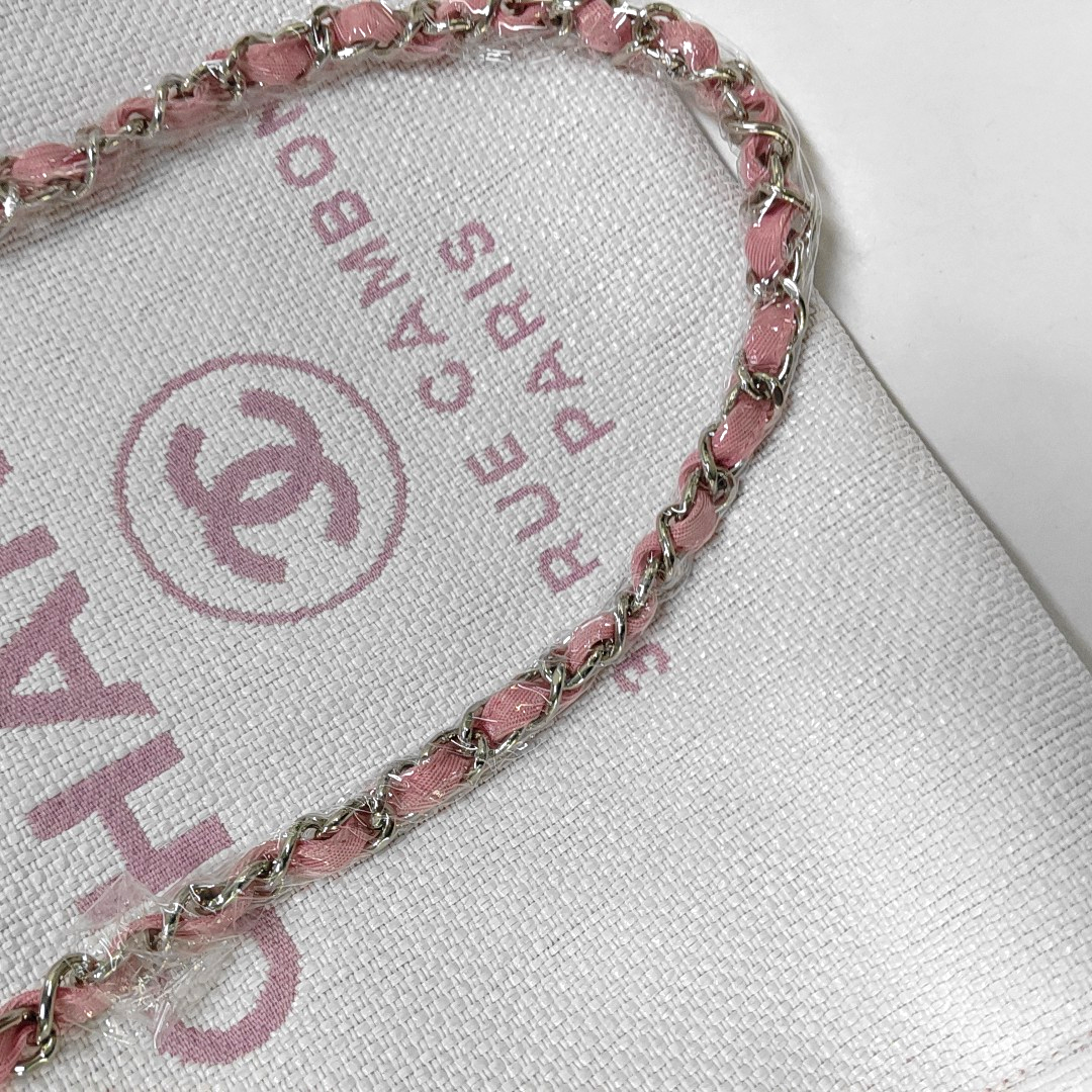 CHANEL DEAUVILLE Large White Canvas Beach Bag Single Shoulder Bag with Silver Hardware, 21 Clasp-(SKU)-950557027