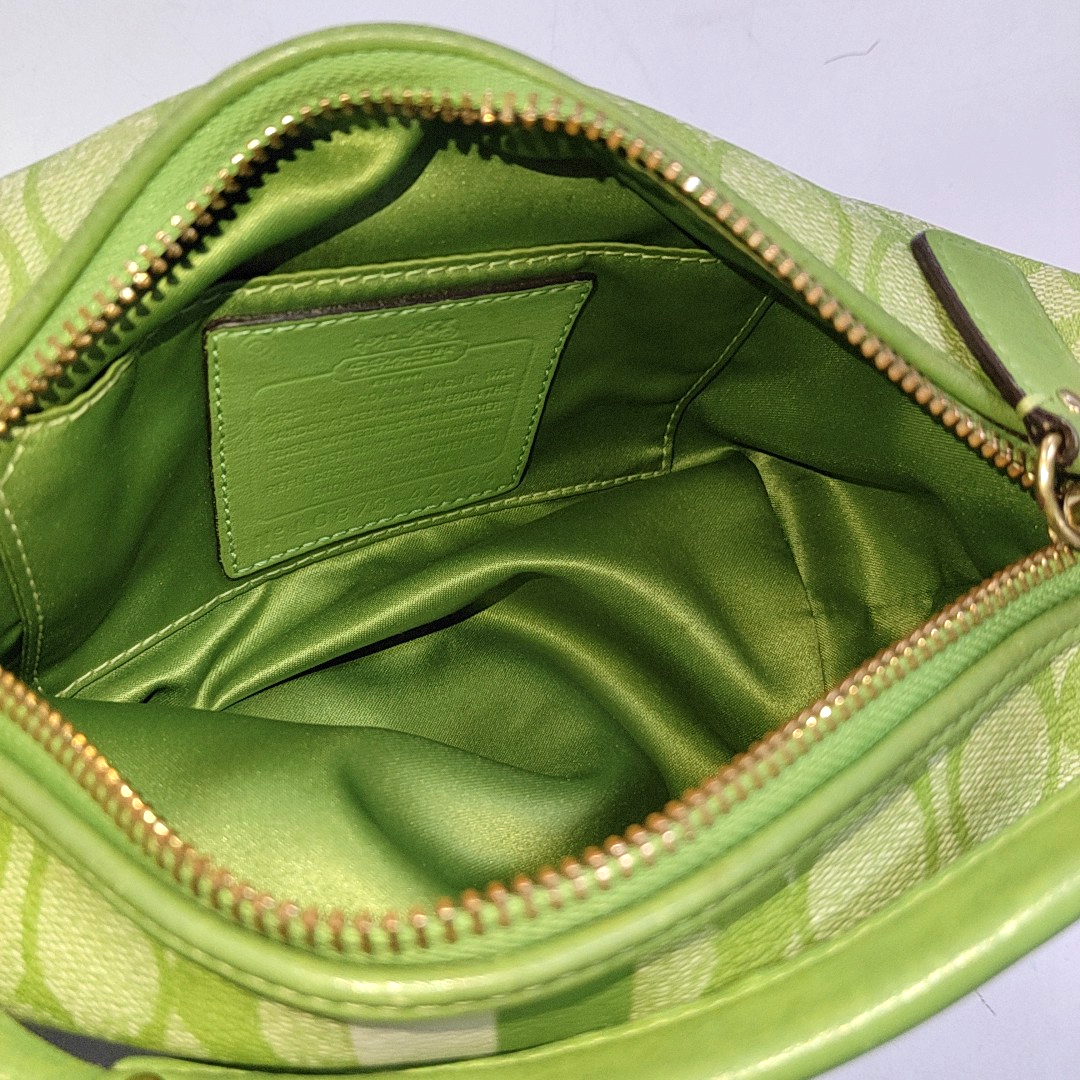 COACH Green Coated Canvas Monogram Printed Handbag Golden hardware-(SKU)-951116147