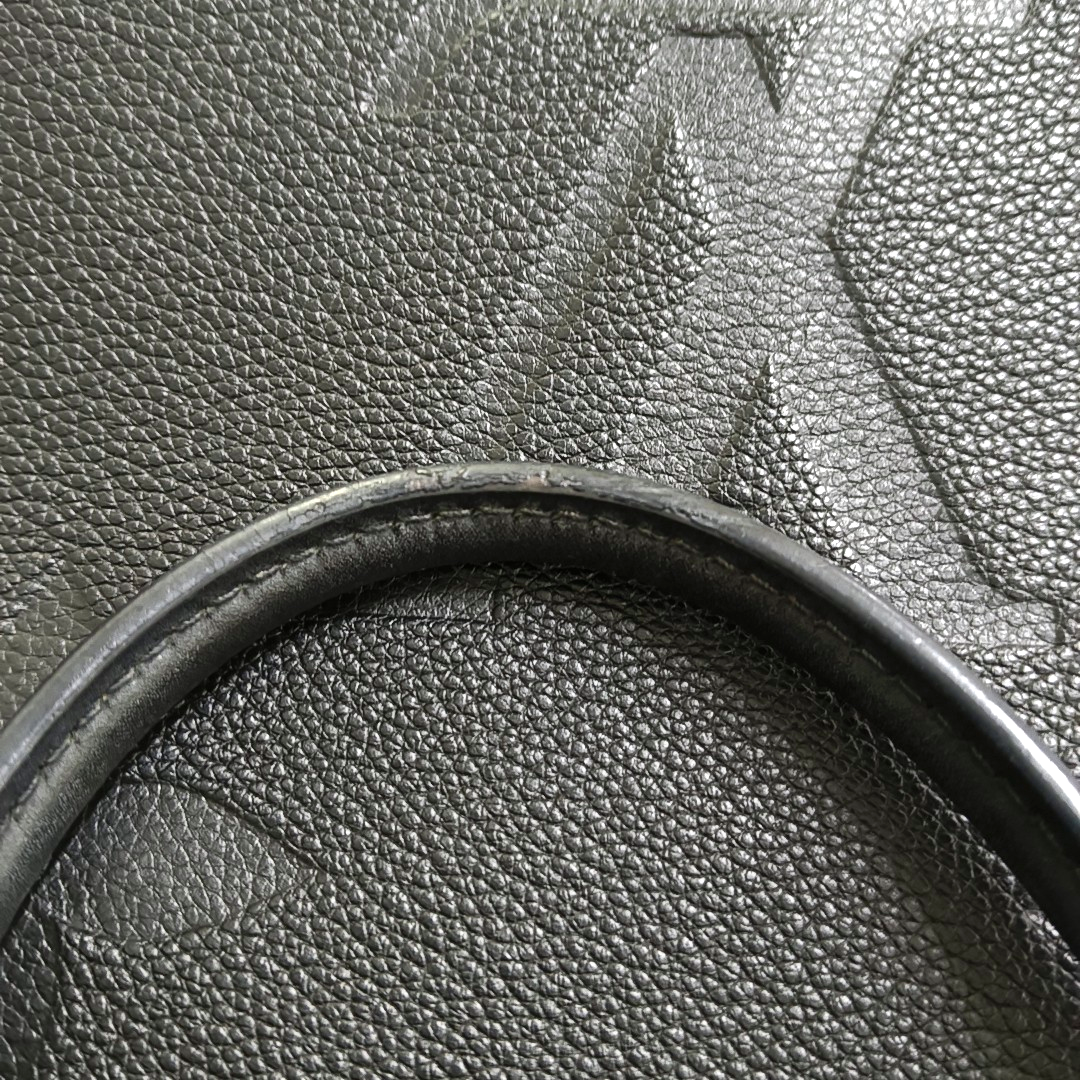 LOUIS VUITTON ONTHEGO Large Black Leather Monogram Embossed Jungle Bag Single Shoulder Bag Tote Bag Golden Hardware-(SKU)-952108425