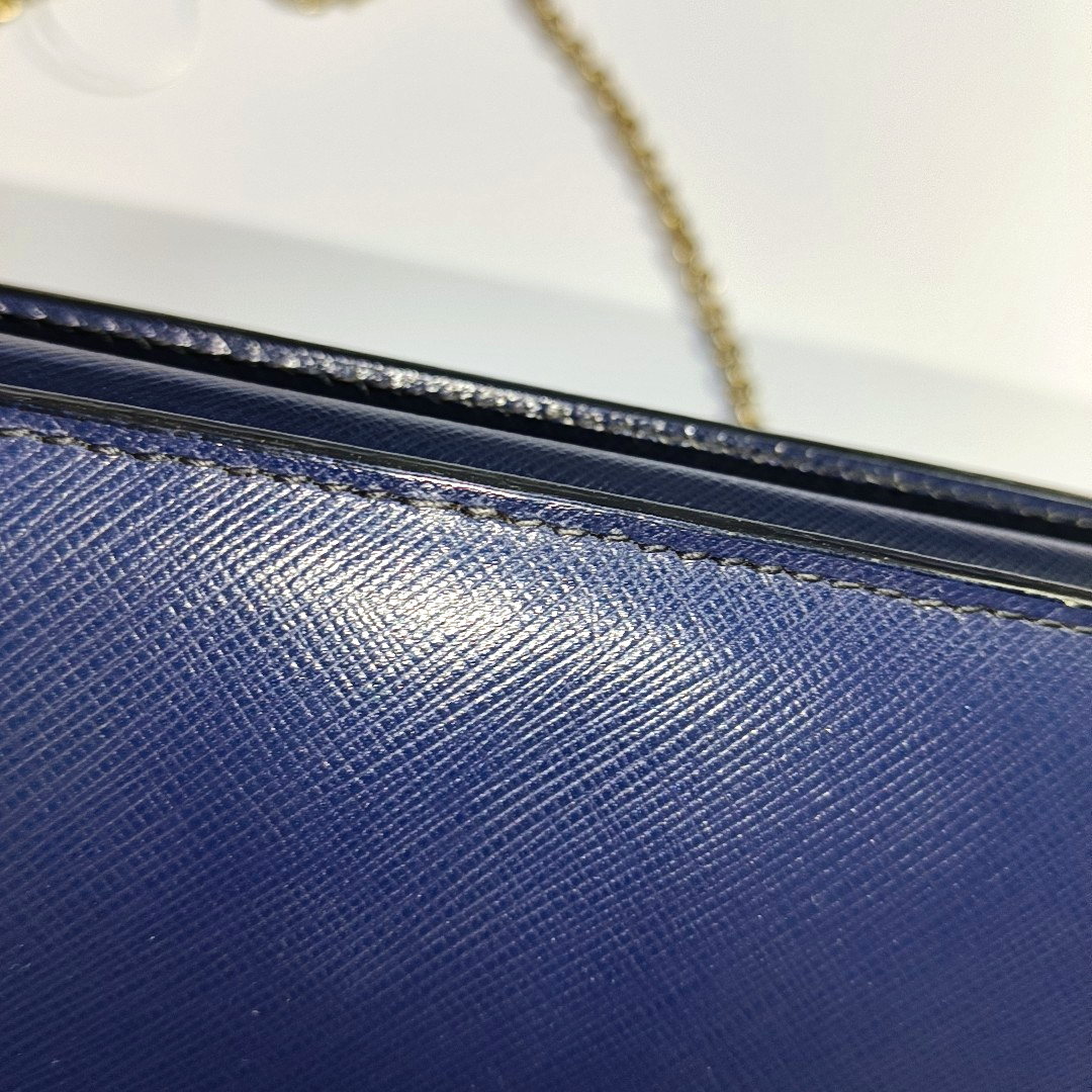 FERRAGAMO Ginny Blue Cowhide Crackle Crossbody Shoulder Bag Golden hardware-(SKU)-932733339