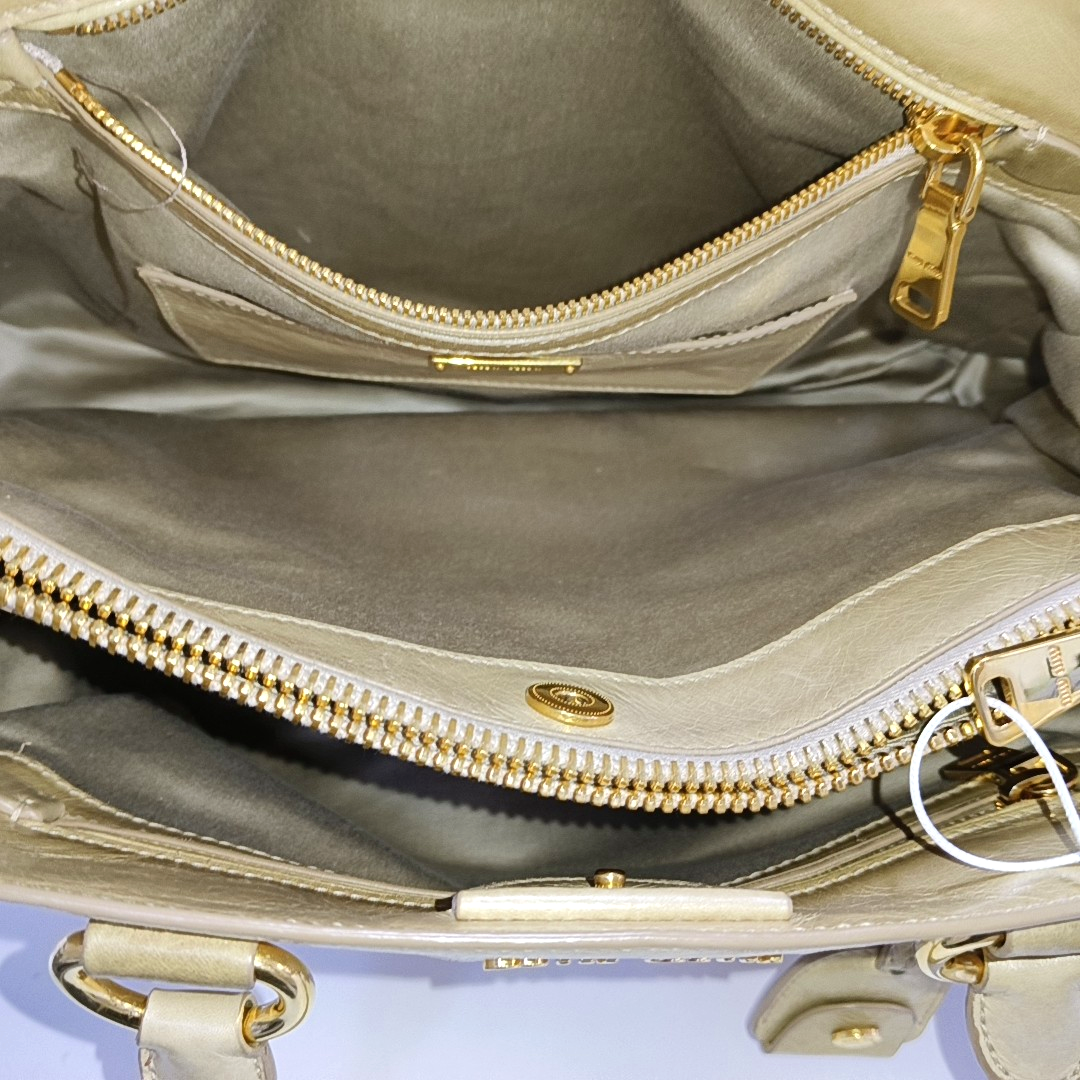 Miu Miu Tote bag Yellow Cowhide Single Shoulder Handbag Crossbody Bag Golden hardware Removable shoulder strap-(SKU)-958319831