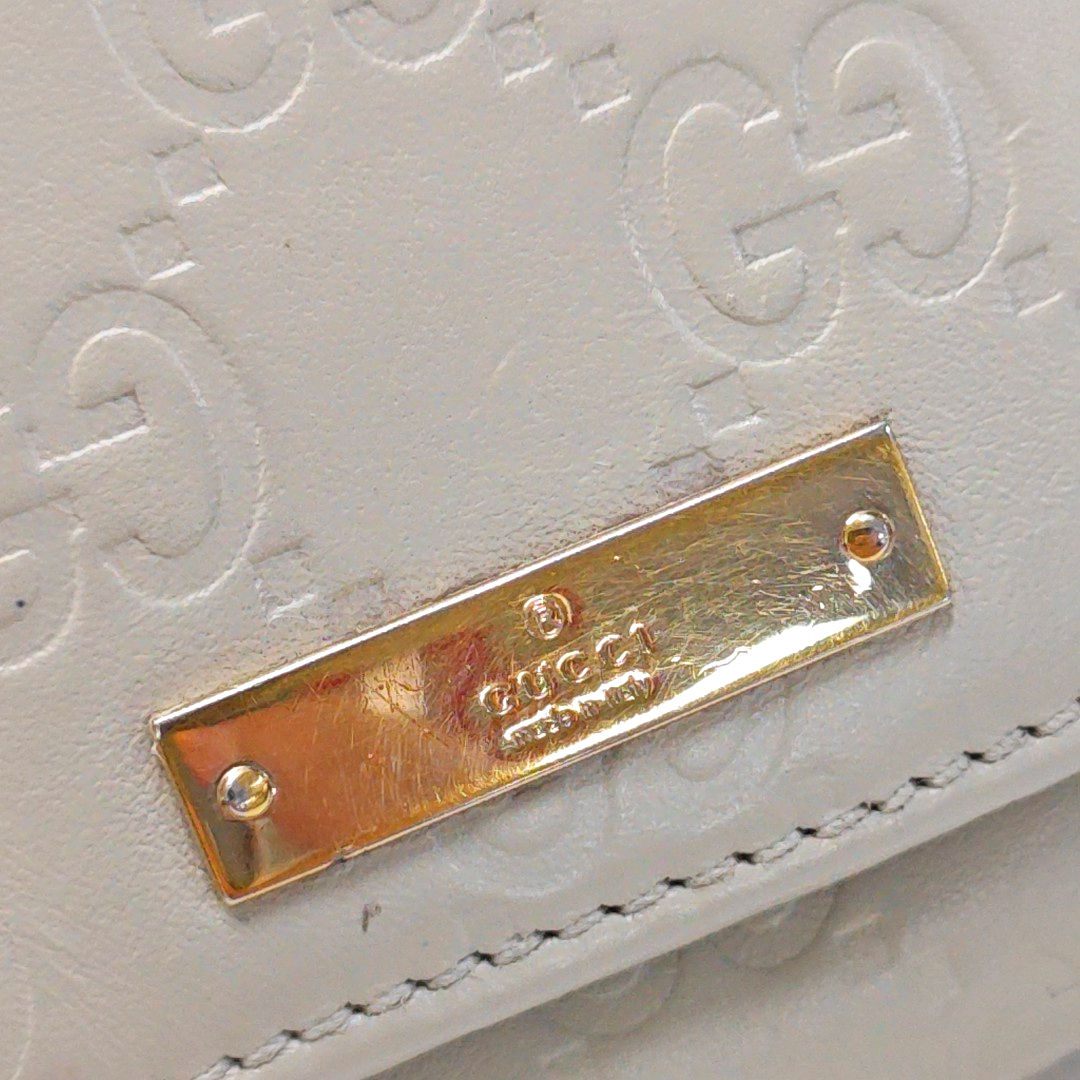 GUCCI White Calfskin Leather Monogrammed Wallet Golden hardware-(SKU)-951320985