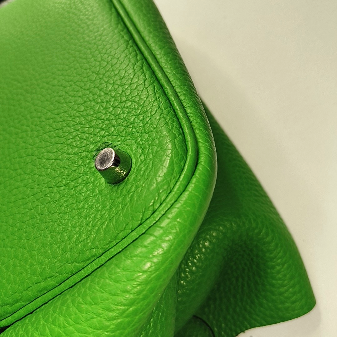 HERMÈS Picotin Lock 22 Bamboo Green Clemence Calfskin Basket Handbag with Detachable Strap, Silver Hardware, 🅁-(SKU)-940900076