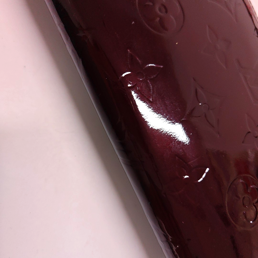 LOUIS VUITTON Burgundy Patent Leather Embossed Wallet Golden hardware-(SKU)-951021477