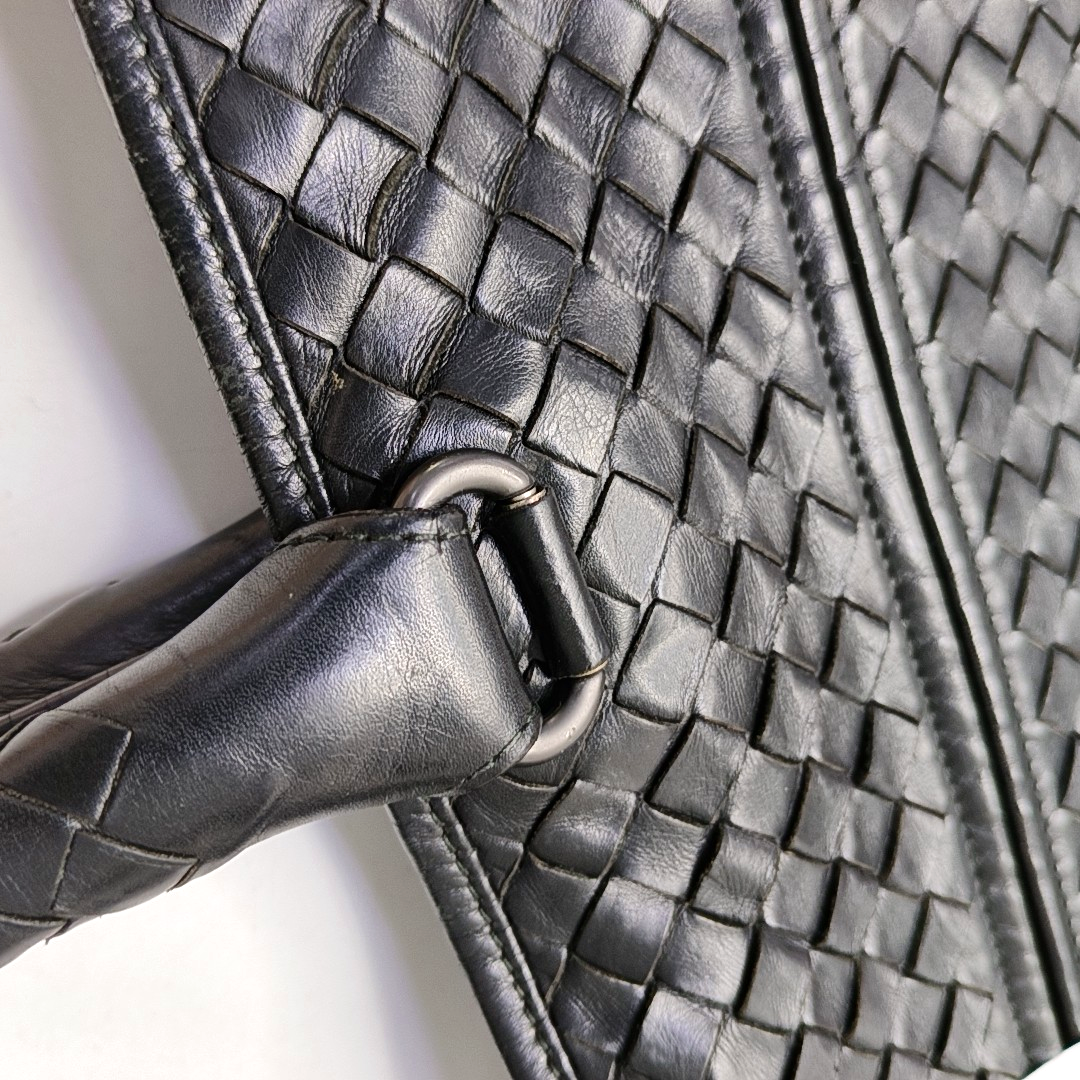 BOTTEGA VENETA Black Cowhide Braided Handbag Black hardware-(SKU)-955793328