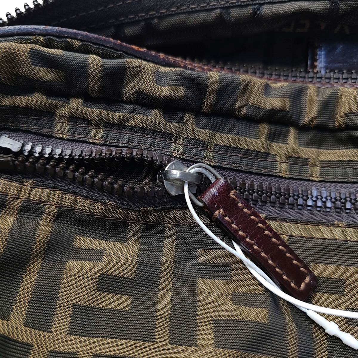 FENDI 棕色织物双F提花手拿包 Silver Hardware-(SKU)-934821117