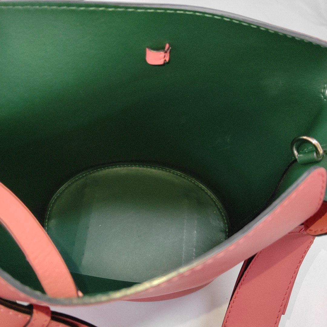 BURBERRY Bucket bag Pink Cowhide Single Shoulder Bag Tote Bag Silver Hardware Pouch detachable shoulder strap-(SKU)-940766146