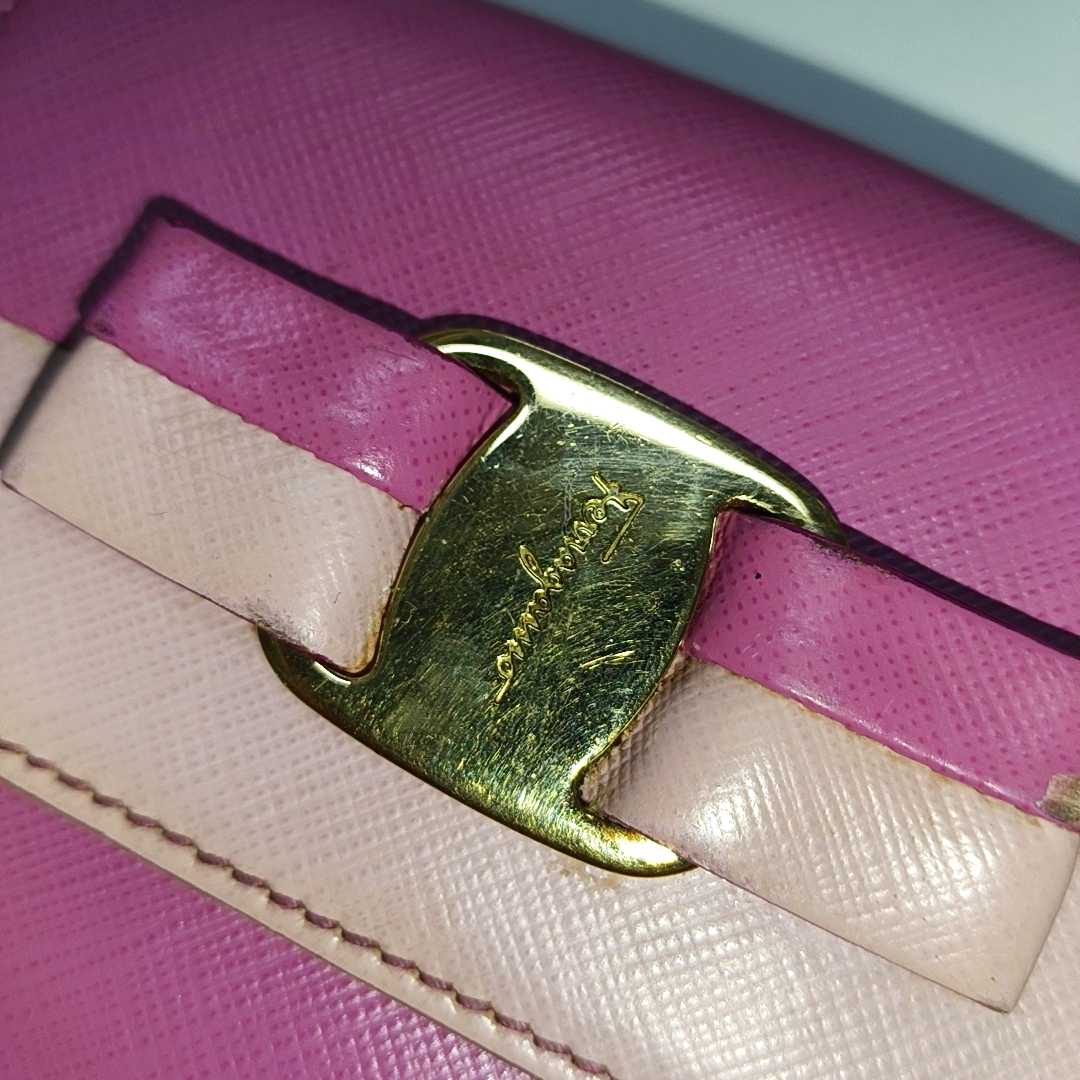 FERRAGAMO Vara Pink Leather Embossed Wallet Golden hardware-(SKU)-930486413