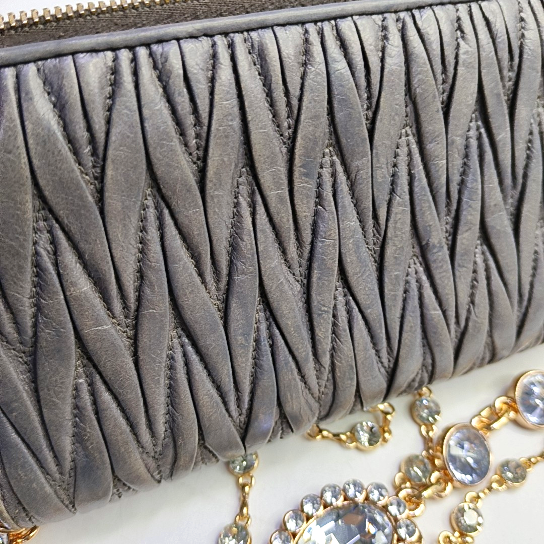 Miu Miu Matelassé Grey Lamb Skin Quilted Crossbody Bag-(SKU)-950467025