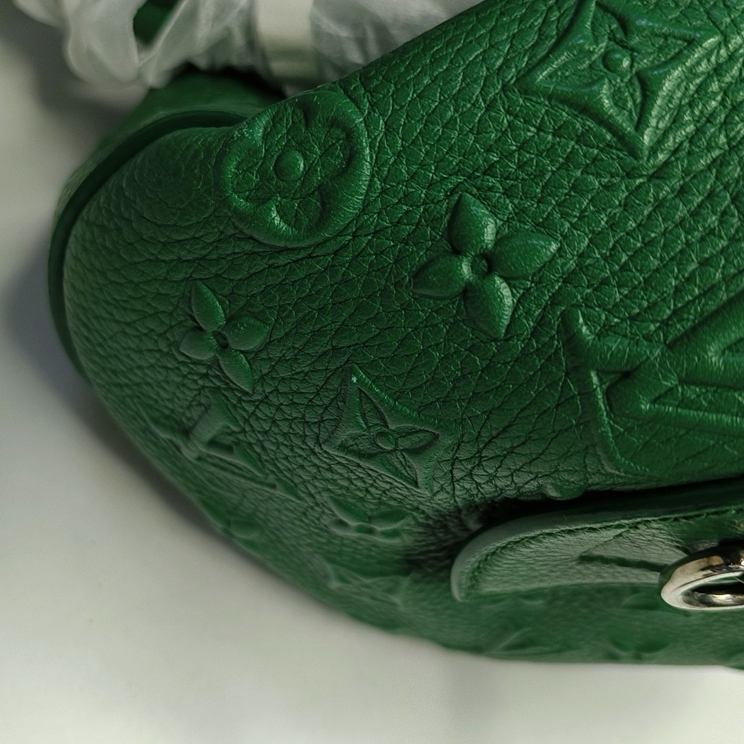 LOUIS VUITTON NEO PAPILLON Green leather monogram embossed Boston bag shoulder bag handbag crossbody bag with silver hardware and removable shoulder strap-(SKU)-950486296