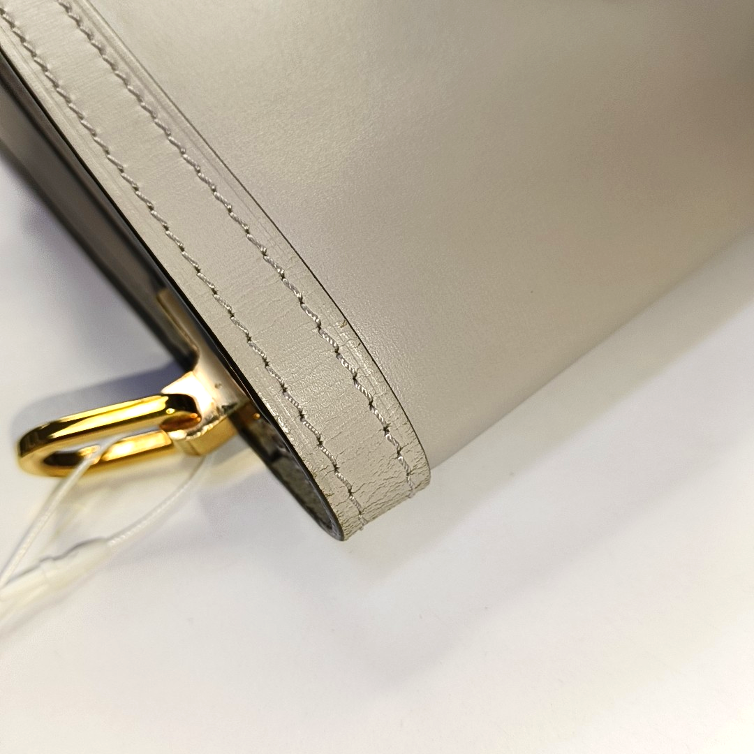 LOUIS VUITTON DAUPHINE Medium Elephant Grey Leather Dauphine Crossbody Bag Single Shoulder Bag with Detachable Strap-(SKU)-954852579
