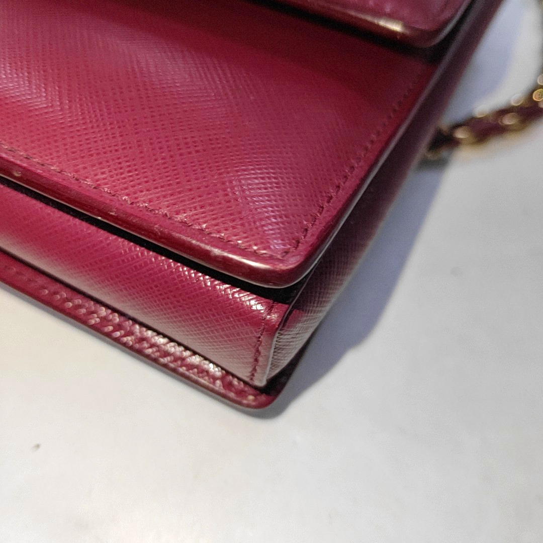 FERRAGAMO Ginny Fuchsia Leather Embossed Single Shoulder Bag Crossbody Golden hardware-(SKU)-14462522